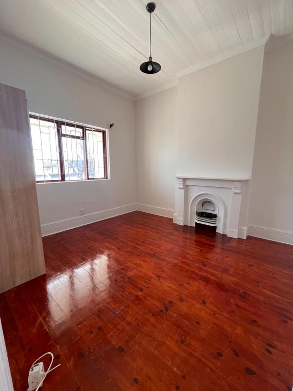 To Let 2 Bedroom Property for Rent in Woodstock Upper Western Cape